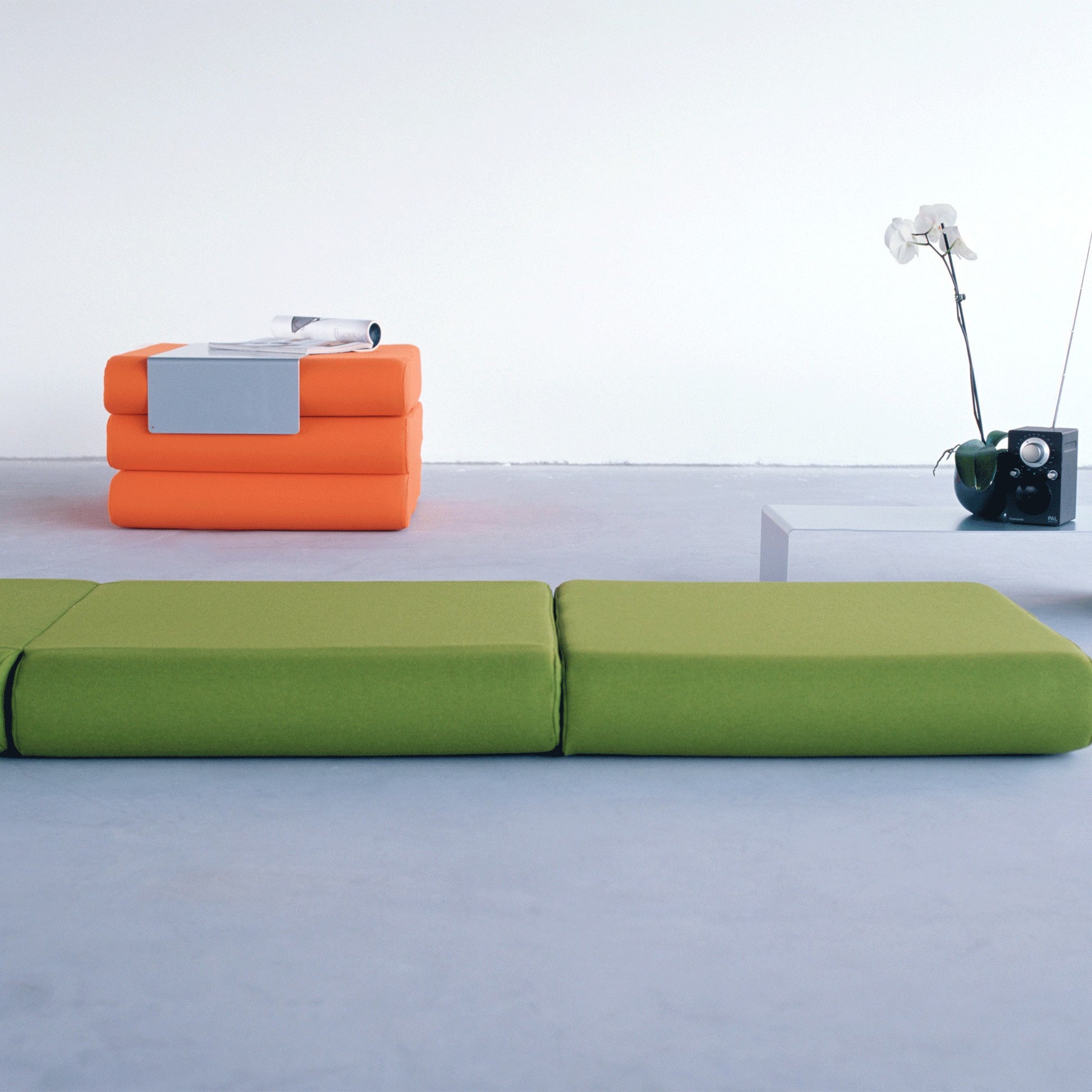 Softline Furniture Design Mobiliário, Iluminação e Acessórios - colecção completa na Paris:Sete. Decoração e Design de Interiores