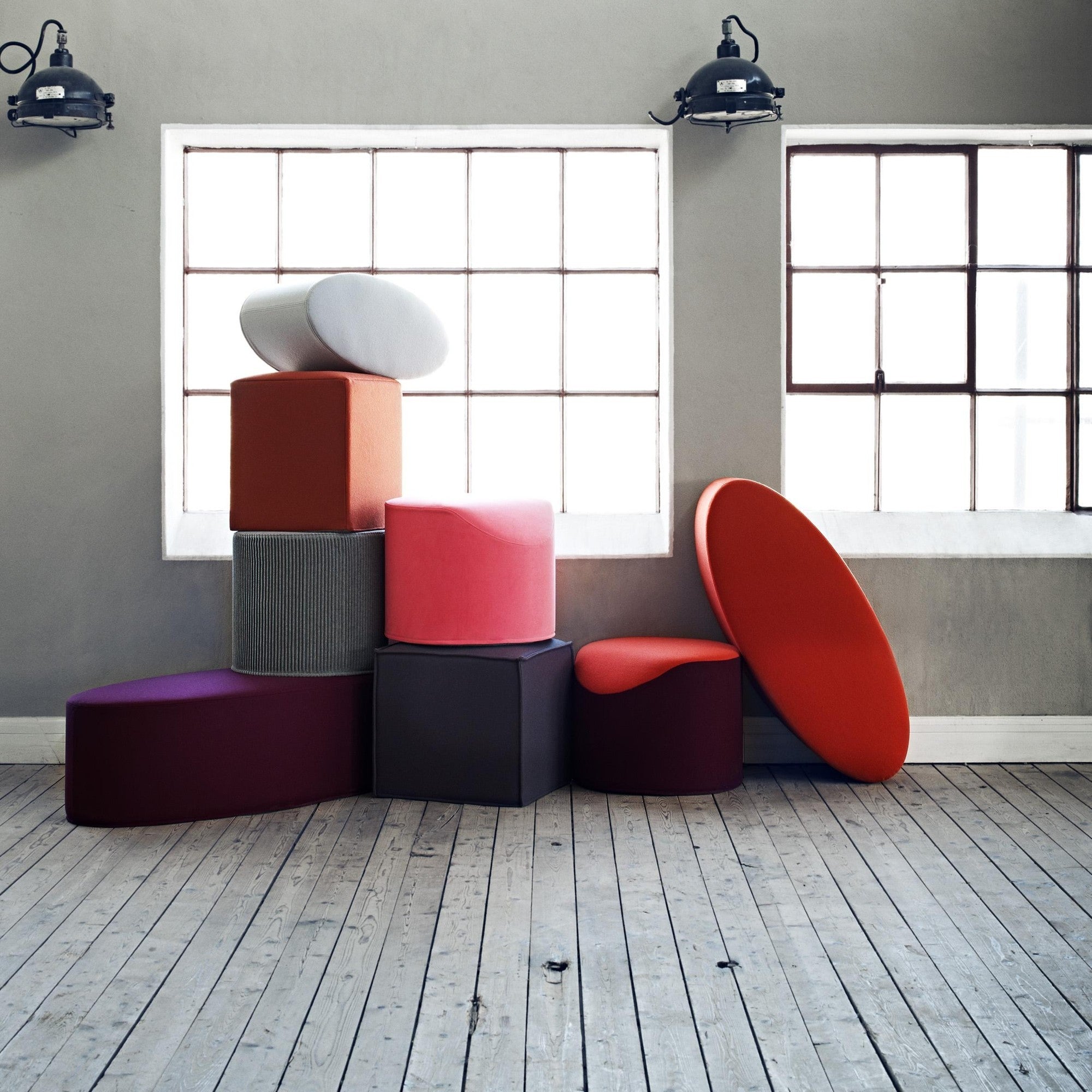 Softline Furniture Design Mobiliário, Iluminação e Acessórios - colecção completa na Paris:Sete. Decoração e Design de Interiores