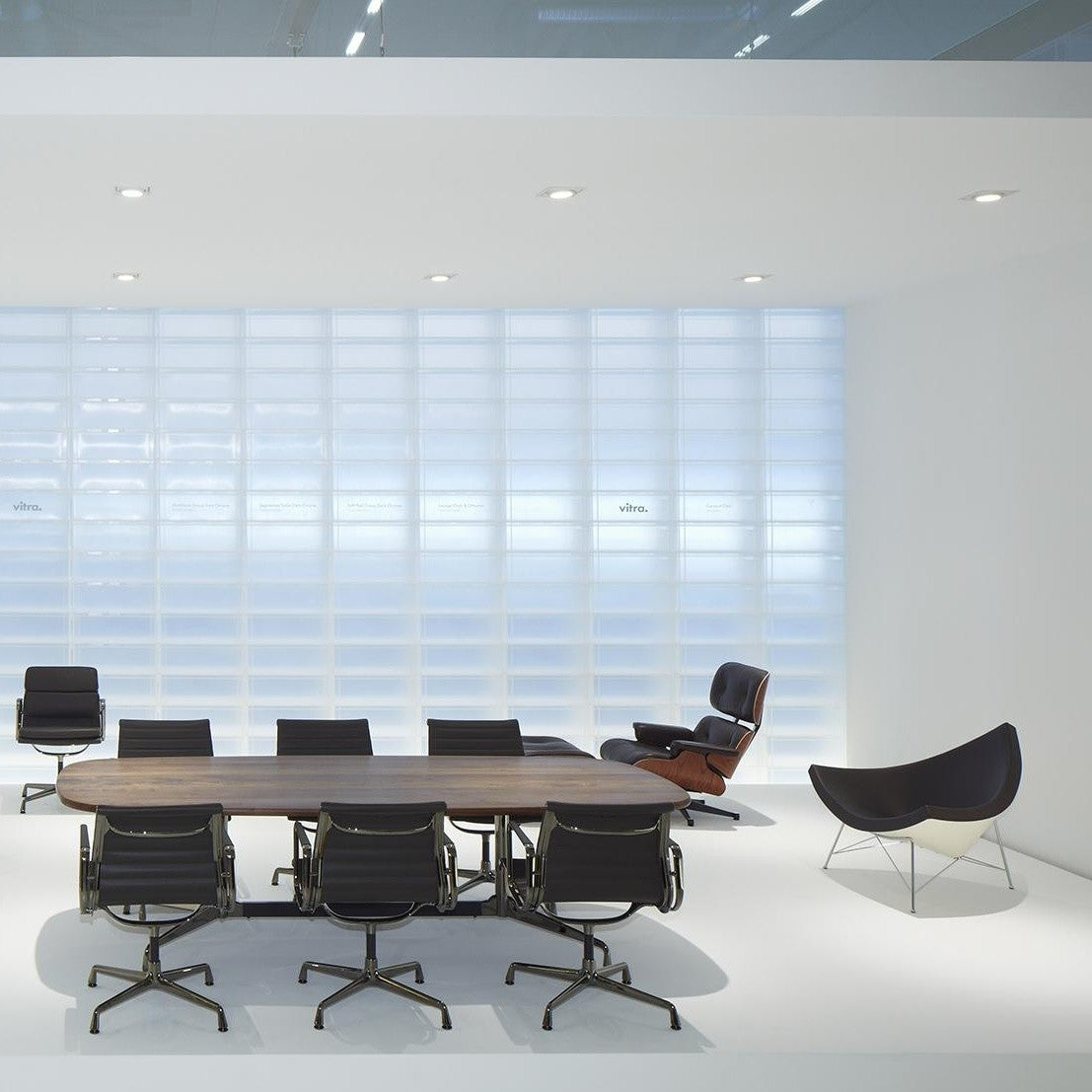 Vitra Design Mobiliário, Iluminação e Acessórios - colecção completa na Paris:Sete. Decoração e Design de Interiores