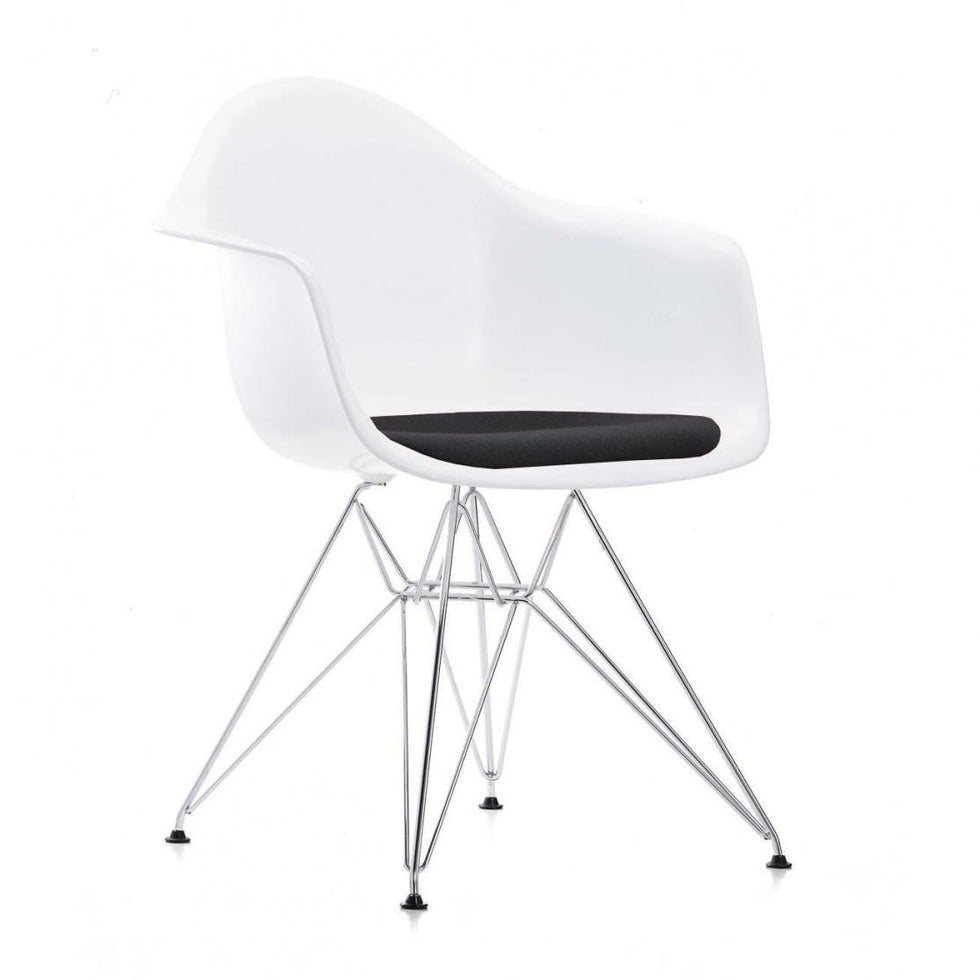 Cadeira de Braços em Plástico Eames DAR / Assento em Tecido / Base Cromada