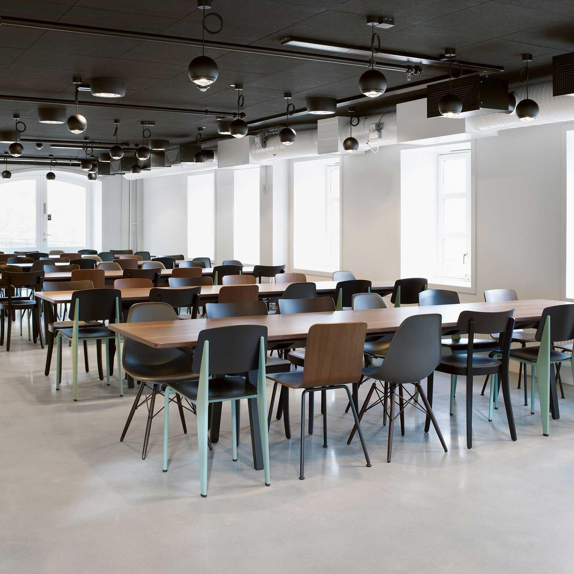 Vitra Design Mobiliário, Iluminação e Acessórios - colecção completa na Paris:Sete. Decoração e Design de Interiores