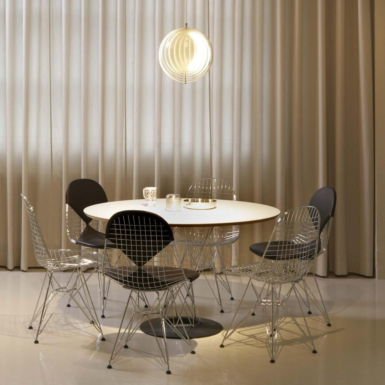 Vitra Design Mobiliário, Iluminação e Acessórios - colecção completa na Paris:Sete. Decoração e Design de Interiores