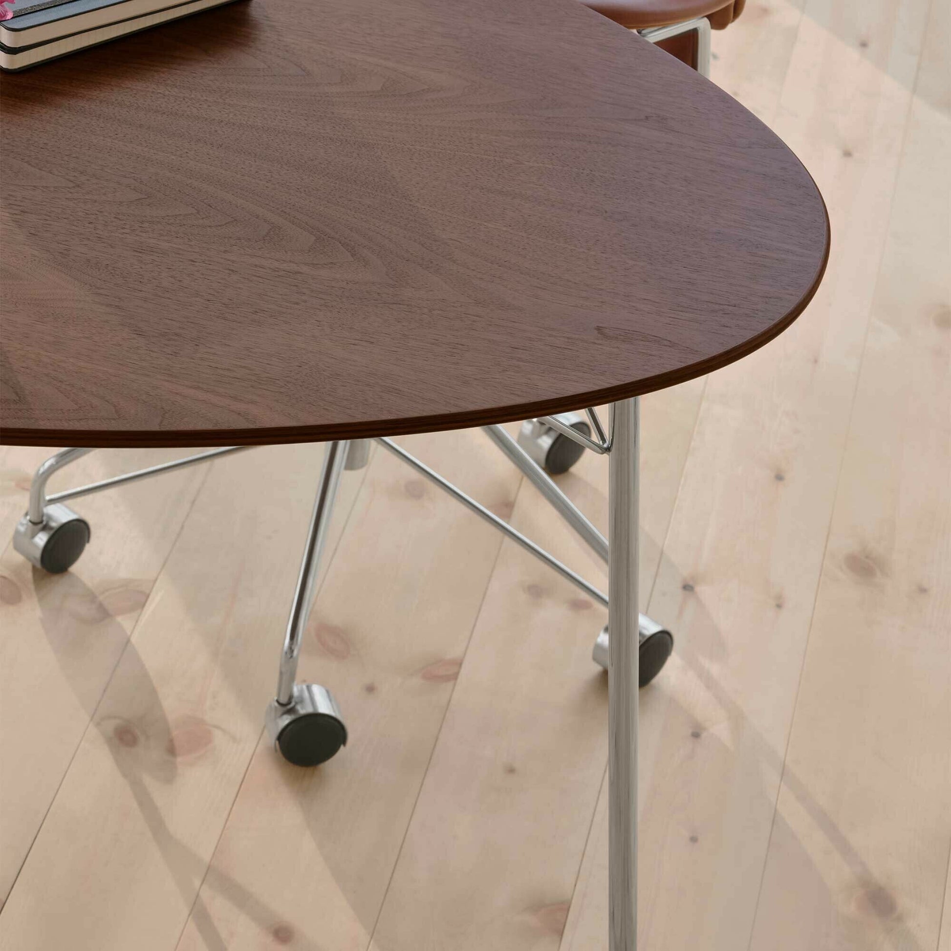 Fritz Hansen Design Mobiliário, Iluminação e Acessórios - colecção completa na Paris:Sete. Decoração e Design de Interiores